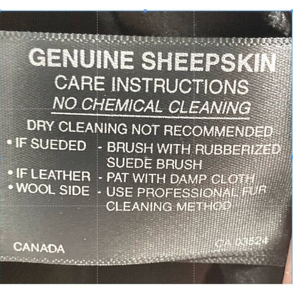 HiSO Canada Genuine Sherpa Sheepskin/Fur Reversible Coat with Belt - $3,500. - Picture 10 of 15